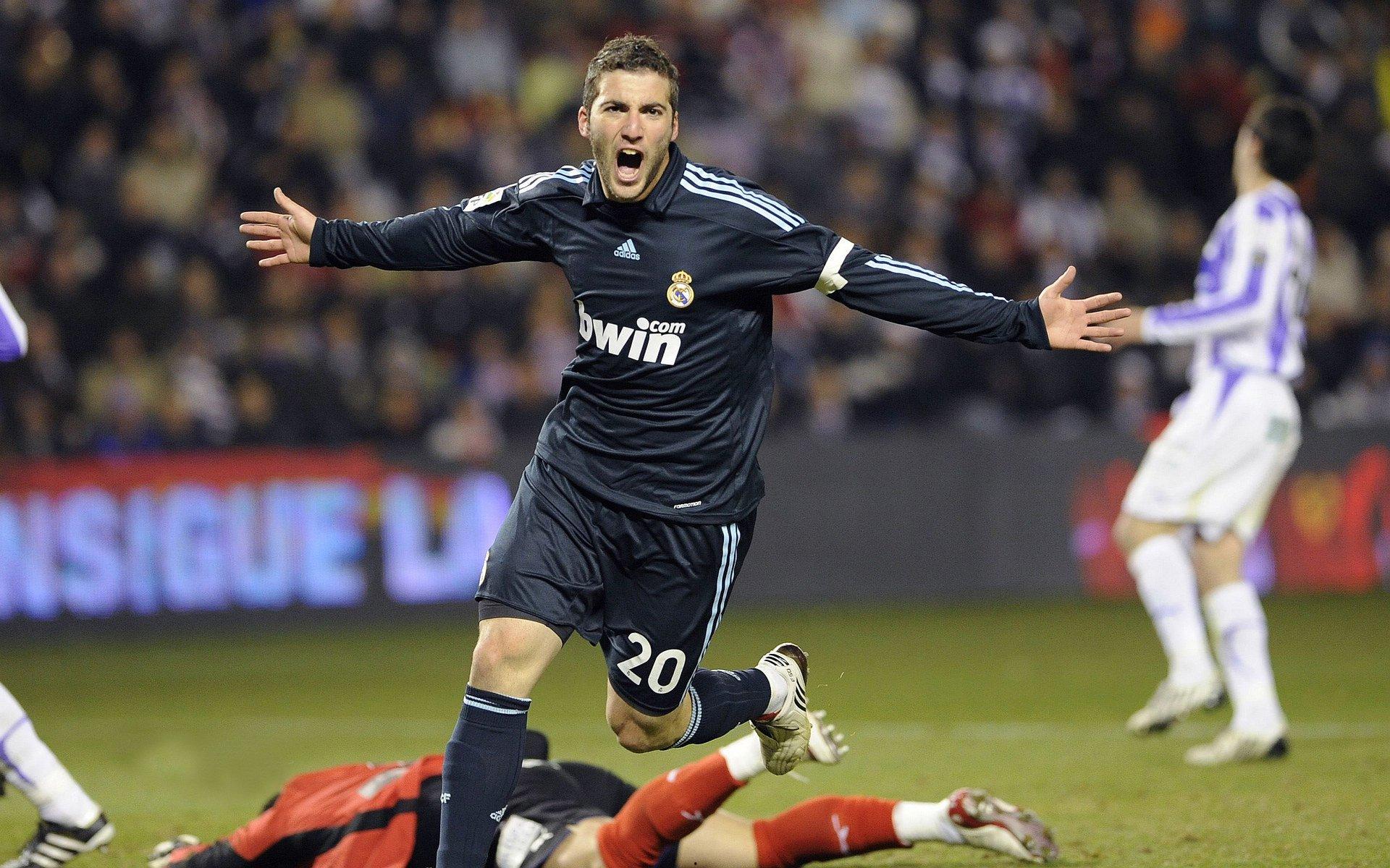 亚马尔豪言震动足坛,联赛、欧冠、世界杯与金球奖,我志在囊括